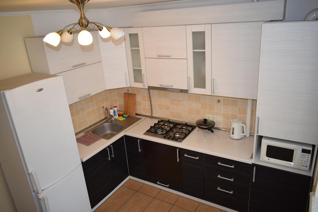 On Demyanchuka 1a Apartment