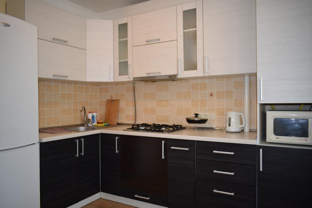 Apartment On Demyanchuka 1a *